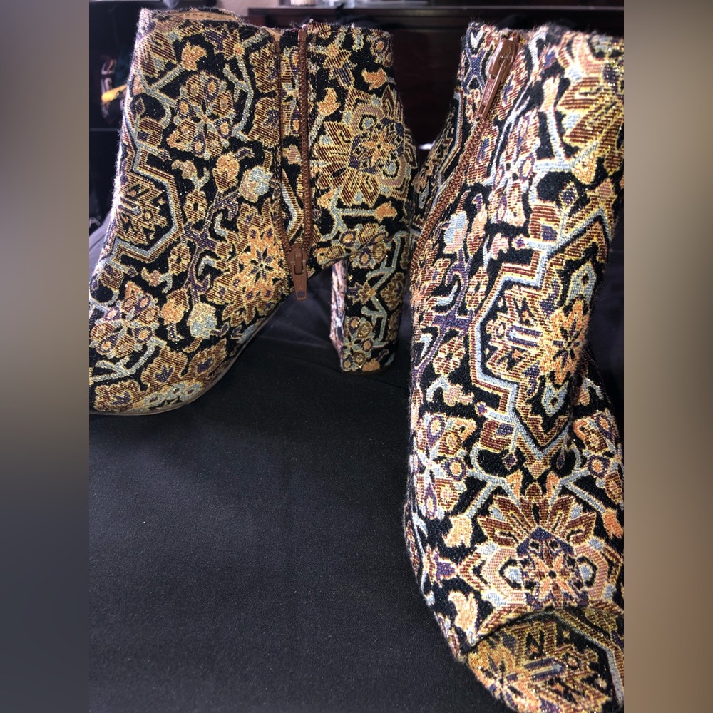 Floral Print Ankle Boots with Peep tie